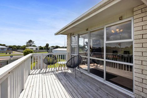 Photo of property in 192 Waihi Road, Hawera, 4610