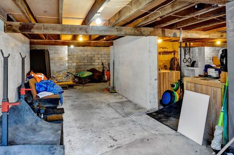 Photo of property in 8 Clearview Road, Lepperton, New Plymouth, 4373