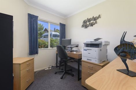 Photo of property in 22 Mamaku Rise, Welcome Bay, Tauranga, 3112