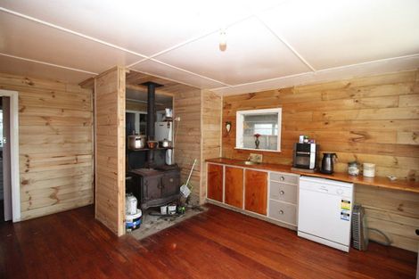 Photo of property in 141 Valley Road, Woodville, 4998