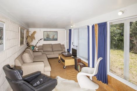 Photo of property in 48 Blue Pacific Parade, Riversdale Beach, Masterton, 5872
