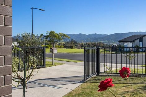 Photo of property in 16 Eastbank Drive, Katikati, 3129