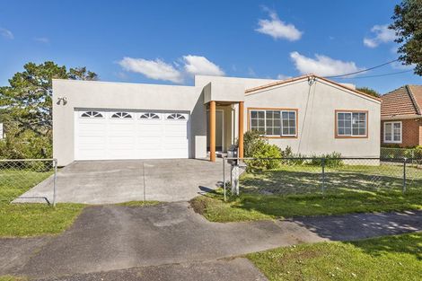 Photo of property in 12 Reid Road, New Lynn, Auckland, 0600
