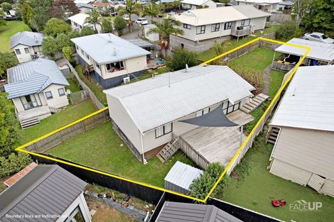Photo of property in 1/95 Hobsonville Road, West Harbour, Auckland, 0618