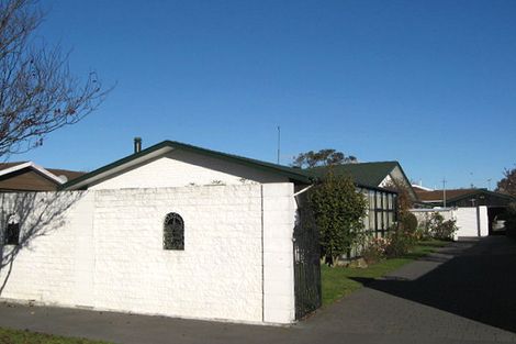 Photo of property in 63 Sarabande Avenue, Redwood, Christchurch, 8051