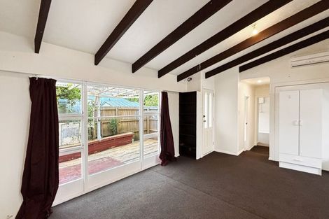Photo of property in 8 Clonbern Place, Upper Riccarton, Christchurch, 8041