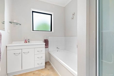 Photo of property in 20 Woodcroft Way, Pukekohe, 2120