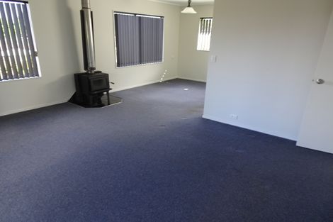 Photo of property in 3a Hawk Place, Selwyn Heights, Rotorua, 3015