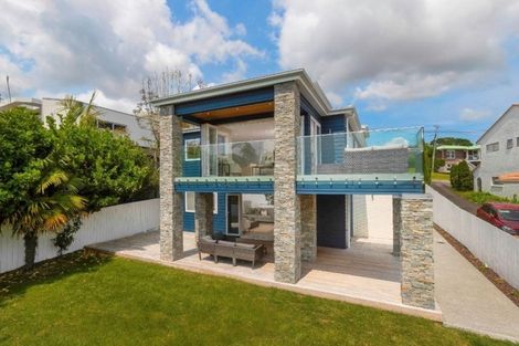 Photo of property in 19 Scarboro Terrace, Murrays Bay, Auckland, 0630