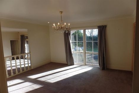 Photo of property in 14 Amreins Road, Waitakere, Henderson, 0782