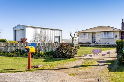 Photo of property in 325 Matangara Road, Hawera, 4672