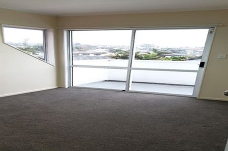 Photo of property in 41 Esther Place, Red Beach, 0932