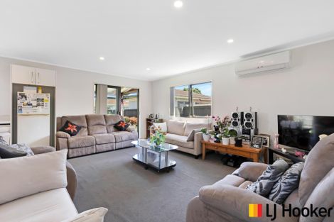 Photo of property in 18 Burndale Terrace, Manurewa, Auckland, 2102