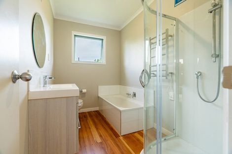 Photo of property in 2352 River Road, Horsham Downs, Hamilton, 3281