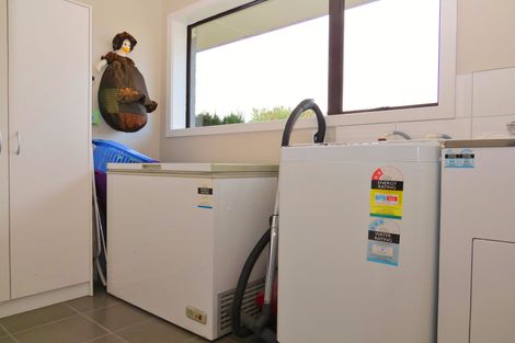 Photo of property in 10 Montague Street, Islington, Christchurch, 8042