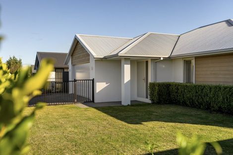Photo of property in 4 Raynor Crescent, Pyes Pa, Tauranga, 3112