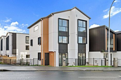 Photo of property in 25 Red Arches Road, Henderson, Auckland, 0610