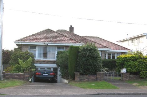 Photo of property in 456 Old Te Atatu Road, Te Atatu Peninsula, Auckland, 0610