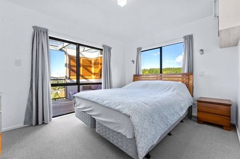 Photo of property in 45 Stillwater Crescent, Stillwater, Silverdale, 0993