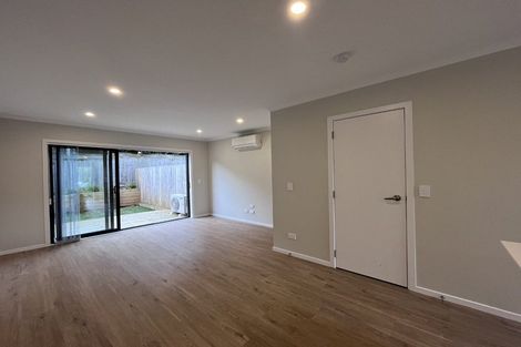 Photo of property in 4/125b Metcalfe Road, Ranui, Auckland, 0612