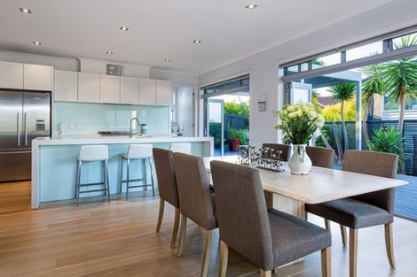 Photo of property in 131 Kowhai Road, Mairangi Bay, Auckland, 0630