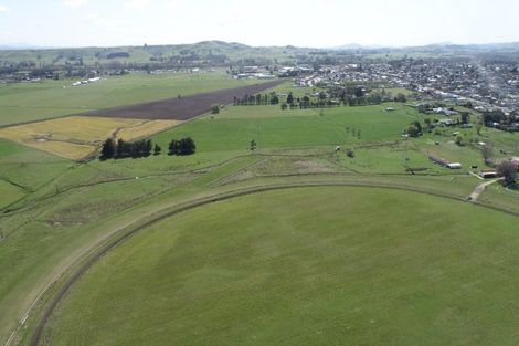 Photo of property in 106 Racecourse Road, Waipukurau, 4200