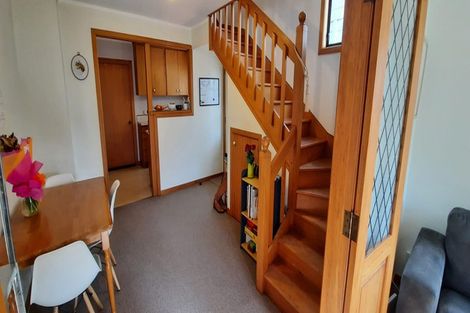 Photo of property in 2/5 Scarborough Terrace, Mount Victoria, Wellington, 6011