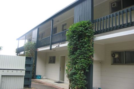 Photo of property in 2/219 Grant Road, Thorndon, Wellington, 6011