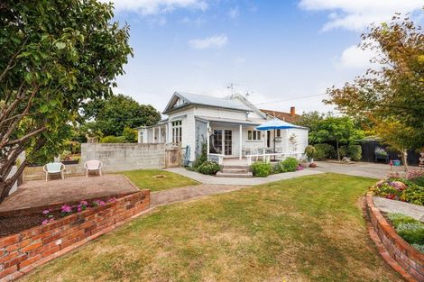 Photo of property in 30 Cuba Street, Marton, 4710