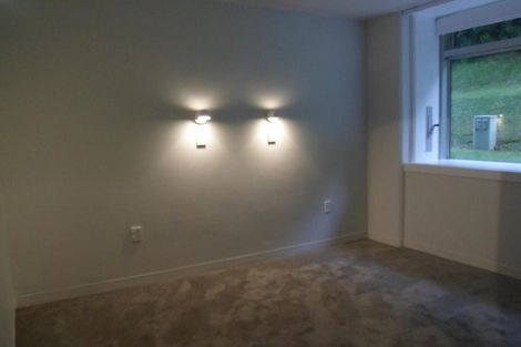 Photo of property in Jerningham Apartments, 20 Oriental Terrace, Oriental Bay, Wellington, 6011