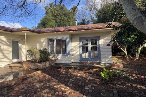 Photo of property in 65 Manawatu Street, Hokowhitu, Palmerston North, 4410