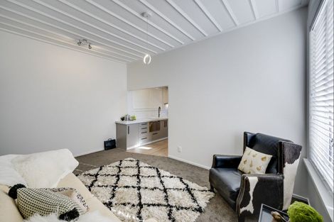 Photo of property in 407 Marine Parade, Napier South, Napier, 4110