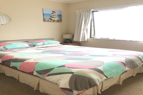 Photo of property in 6 Jacaranda Place, Kerikeri, 0230