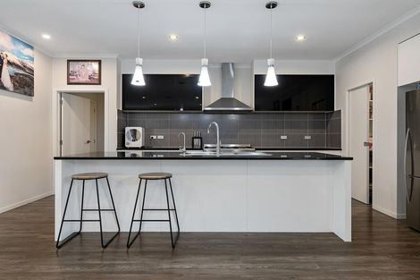 Photo of property in 37 Longbow Terrace, Flagstaff, Hamilton, 3210