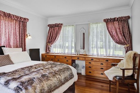 Photo of property in 5171b Mountain Road, Eltham, 4398