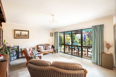 Photo of property in 2 Byron Place, Whalers Gate, New Plymouth, 4310