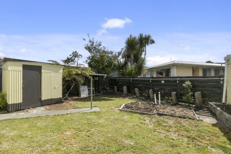 Photo of property in 6 Bexley Grove, Wainuiomata, Lower Hutt, 5014