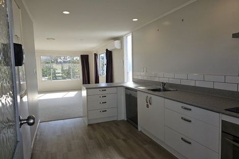 Photo of property in 6/35 Mana Esplanade, Paremata, Porirua, 5026