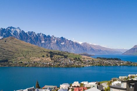 Photo of property in 8 Birch Lane, Queenstown, 9300