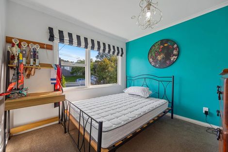 Photo of property in 6 Kerry Dell, Cockle Bay, Auckland, 2014