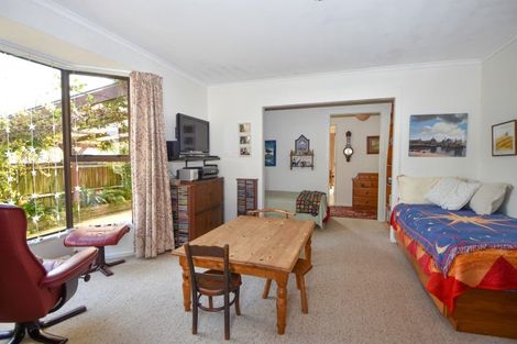 Photo of property in 8 Davy Street, Carterton, 5713