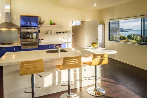 Photo of property in 11 Corlett Road, Plimmerton, Porirua, 5026