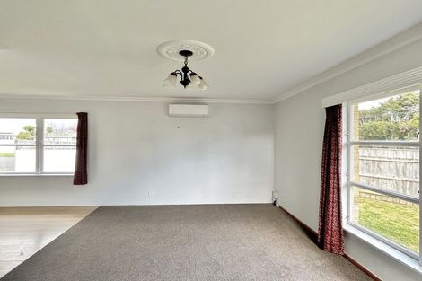 Photo of property in 36 Cambridge Street, Levin, 5510