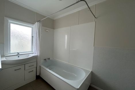 Photo of property in 19 Moeller Street, Taradale, Napier, 4112