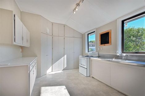 Photo of property in 43 Latham Street, Napier South, Napier, 4110