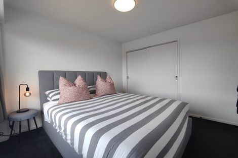 Photo of property in 4/32 Akaroa Drive, Maupuia, Wellington, 6022