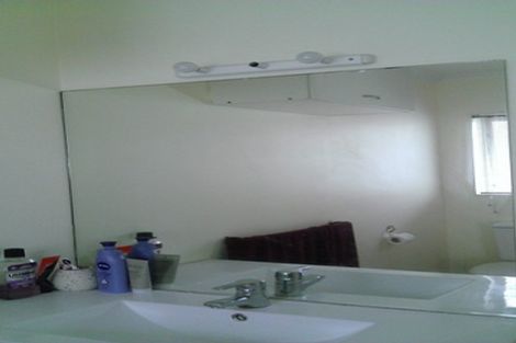 Photo of property in 3/66 Kawaha Point Road, Kawaha Point, Rotorua, 3010