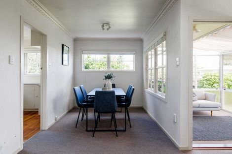 Photo of property in 86 Sandwich Road, St Andrews, Hamilton, 3200