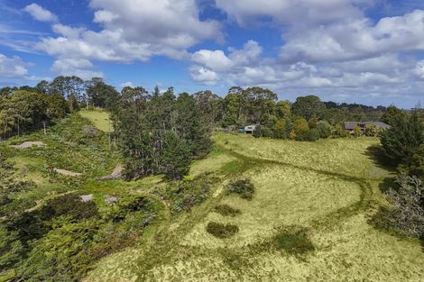 Photo of property in 62 Paremoremo Road, Lucas Heights, Auckland, 0632