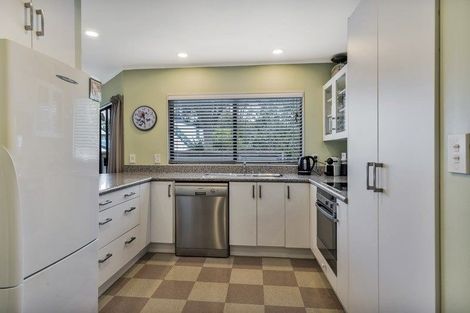 Photo of property in 2/57 Howe Street, Howick, Auckland, 2014